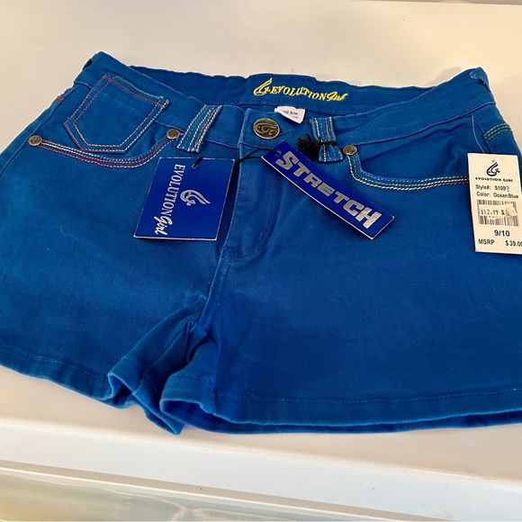 Cleaning out my close. Multiple Pocket electric blue Casual Shorts, size 9/10 - Picture 1 of 3